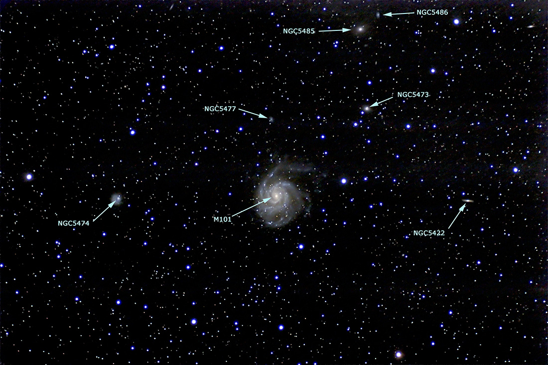 M101 photo star chart labeled